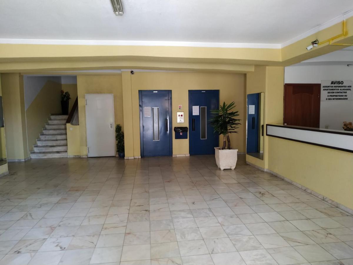 5J Sao Gabriel - Casas & Papeis Apartment Armacao de Pera Bagian luar foto