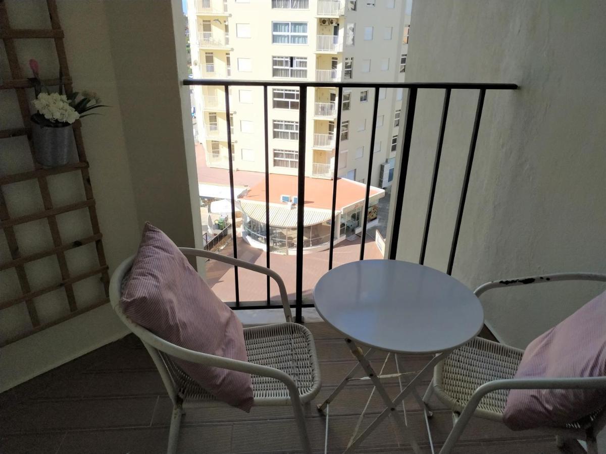 5J Sao Gabriel - Casas & Papeis Apartment Armacao de Pera Bagian luar foto